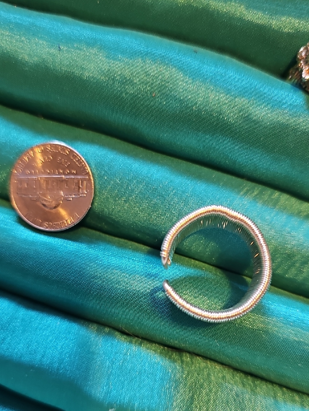 Beautiful String Adjustable Ring - Picture 4 of 5